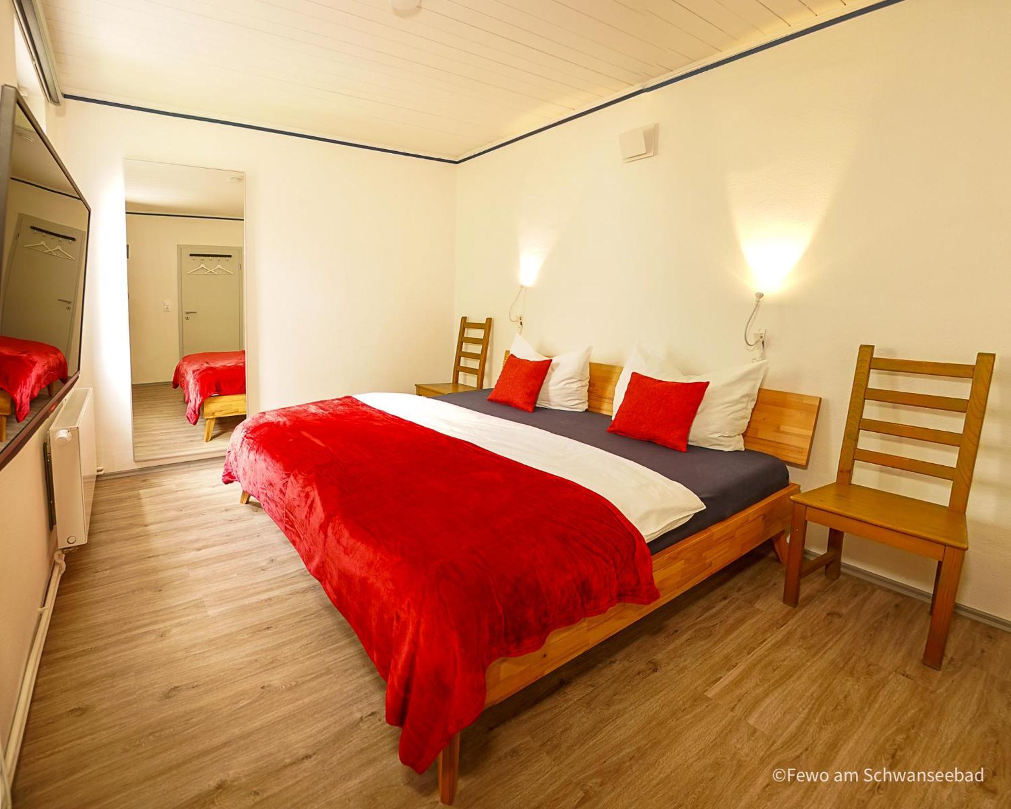 Fewo Am Schwanseebad Mit Garten - Ruhig, Familienfreundlich Und Zentrumsnah ไวมาร์ ภายนอก รูปภาพ
